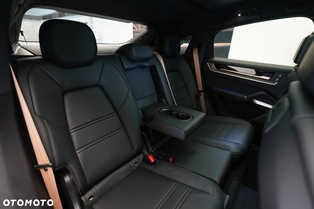 Porsche Cayenne Standard - 13