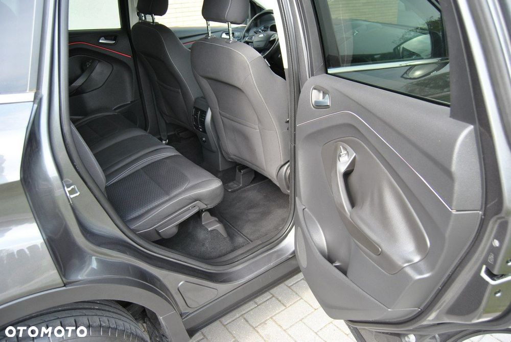 Ford Kuga 2.0 TDCi FWD ST-Line - 13