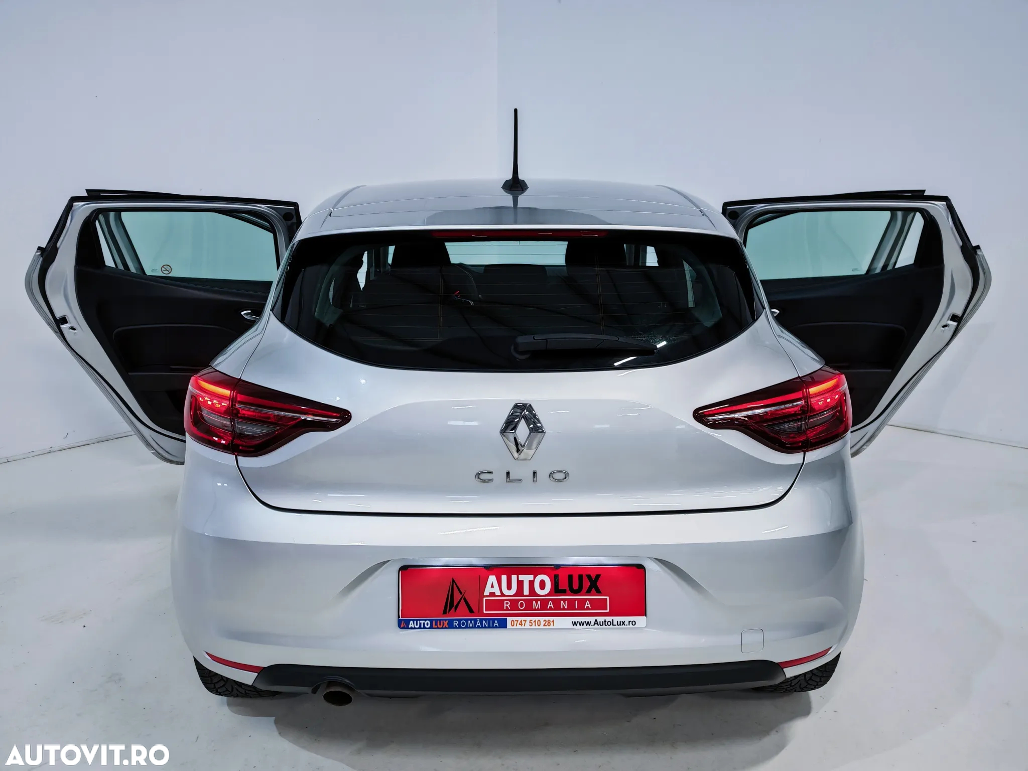 Renault Clio TCe 90 CVT TECHNO - 27