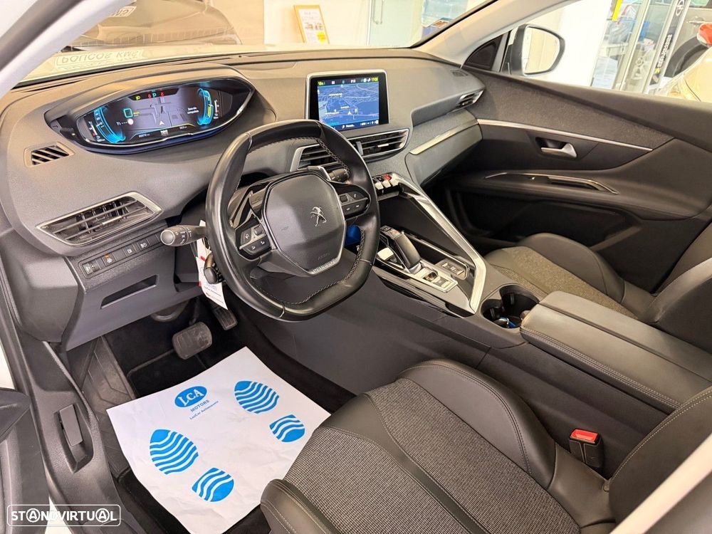 Peugeot 3008 1.6 Hybrid Allure Pack e-EAT8 - 25