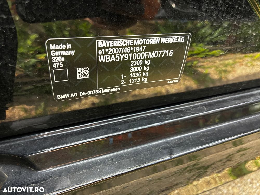 BMW Seria 3 320e Aut. Luxury Line - 28