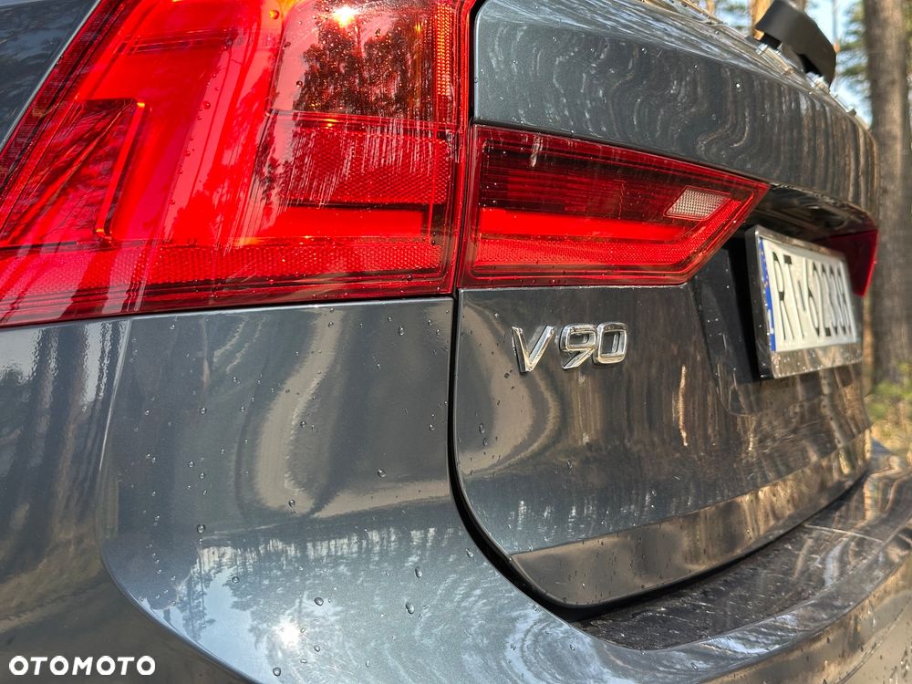 Volvo V90 D5 SCR AWD Momentum - 9
