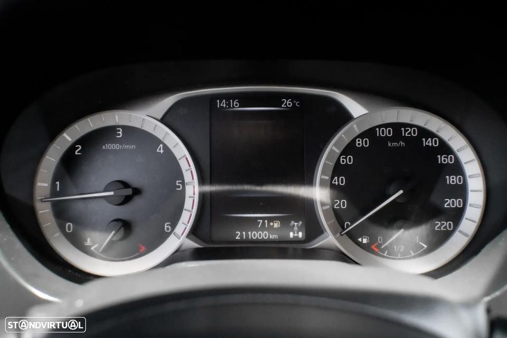 Nissan Navara 2.5 dCi CD LE - 21