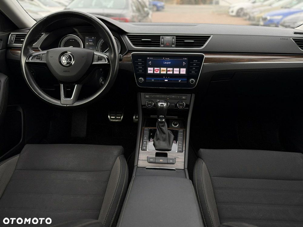 Skoda Superb 2.0 TDI SCR 4x4 Scout DSG - 16