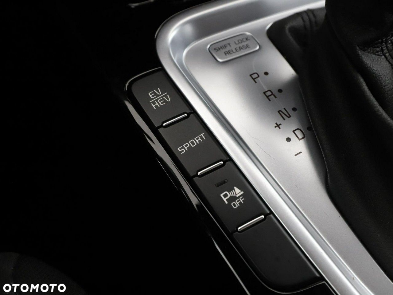 Kia Ceed 1.6 GDI PHEV L DCT - 31