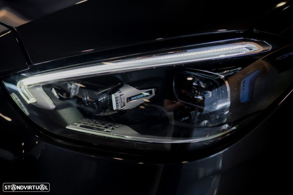 Mercedes-Benz C 300 e AMG Line - 12