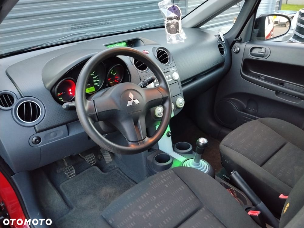 Mitsubishi Colt - 7