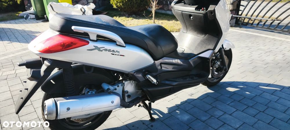 Yamaha X-max - 12