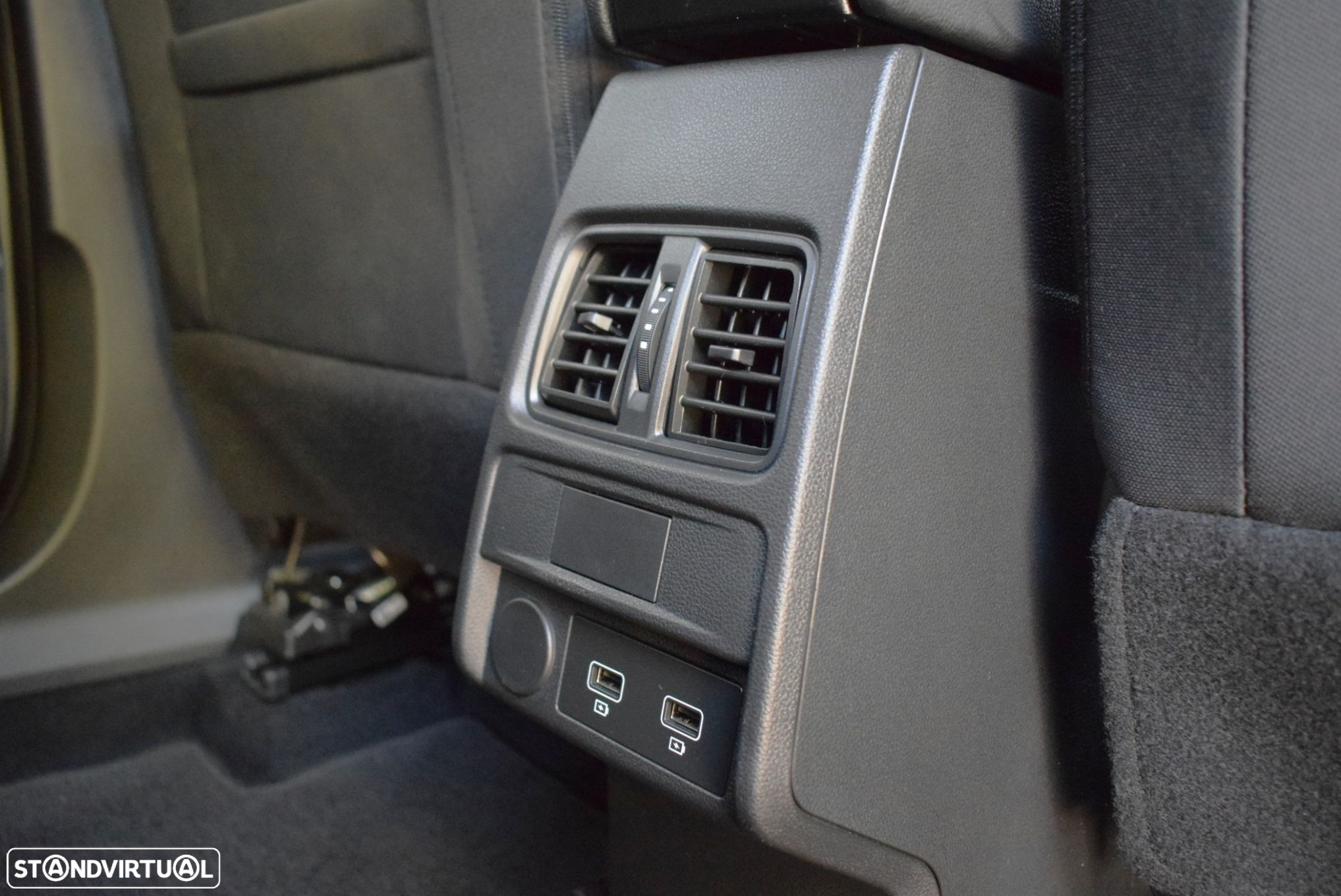 Renault Arkana 1.6 E-Tech Intens - 41
