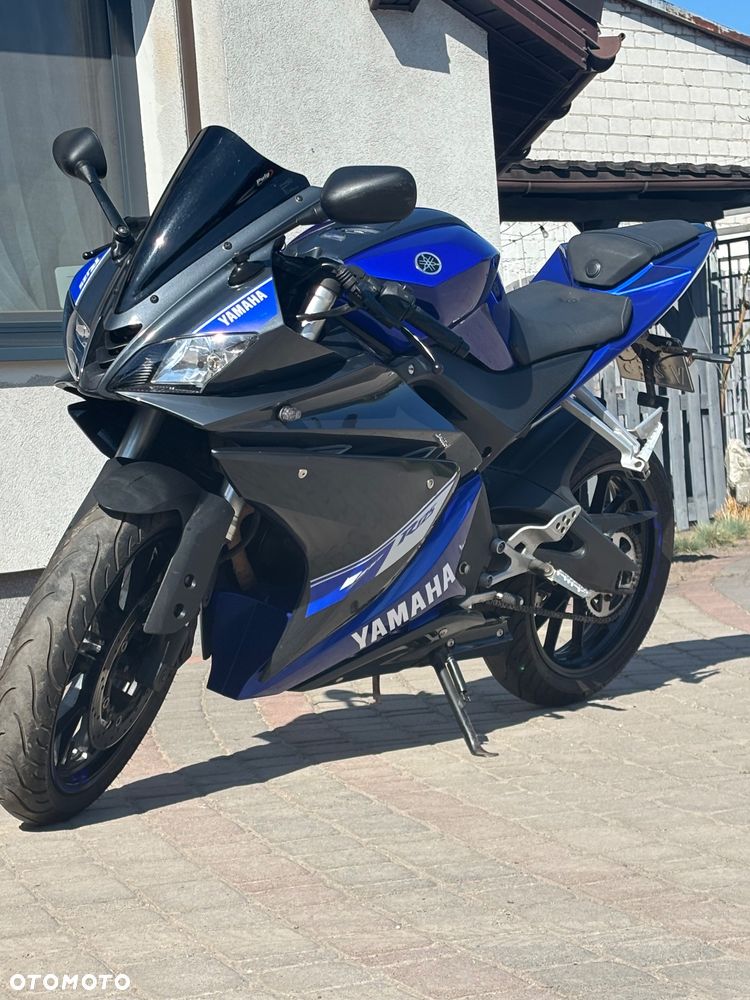 Yamaha YZF - 3