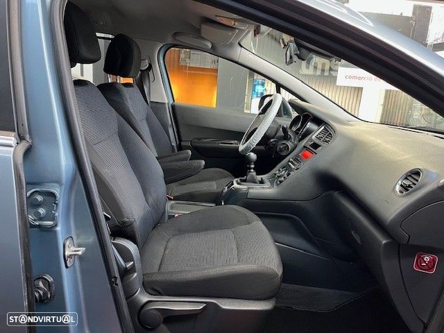 Peugeot 5008 1.6 HDi Executive - 10