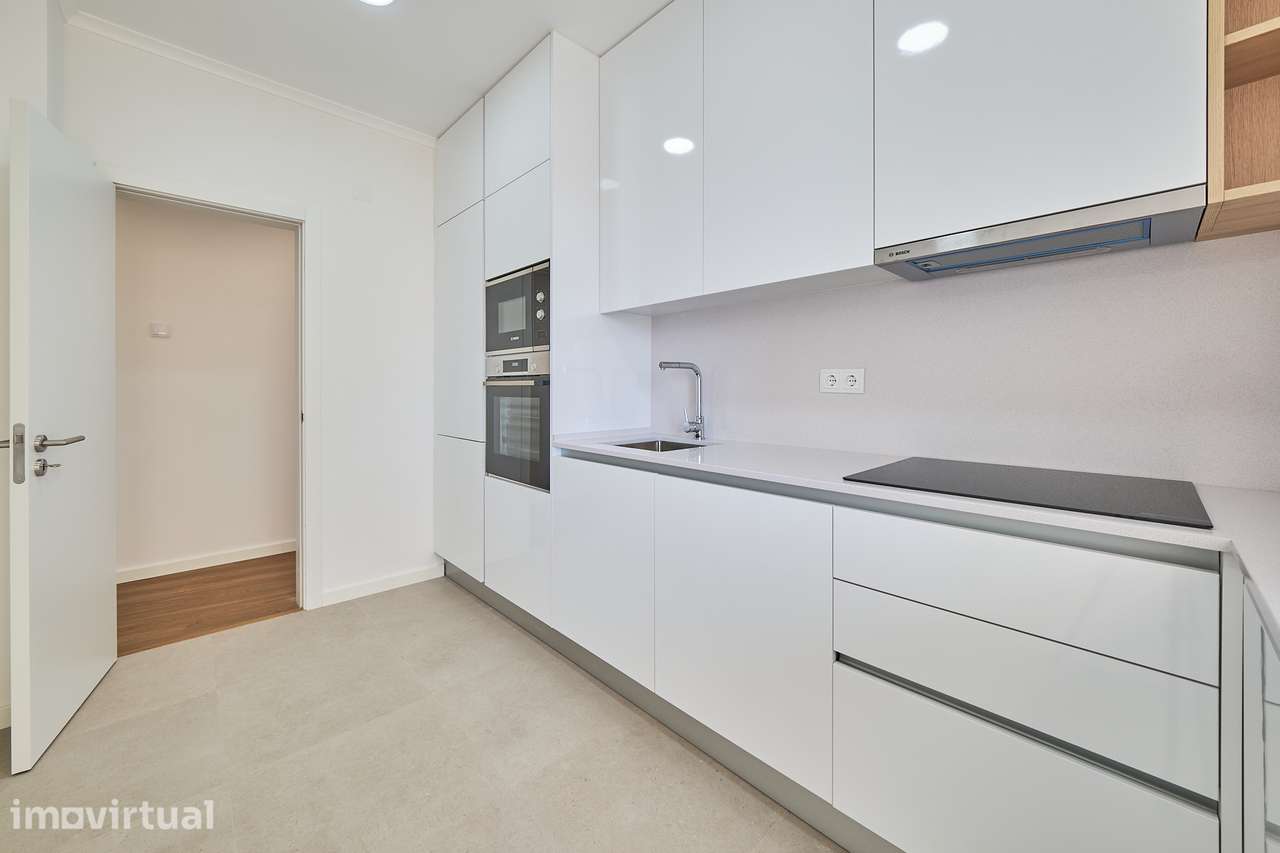 Apartamento com 3 quartos - Almada - Grande imagem: 2/21