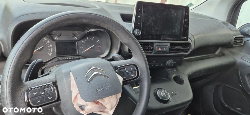 Citroën BERLINGO - 25