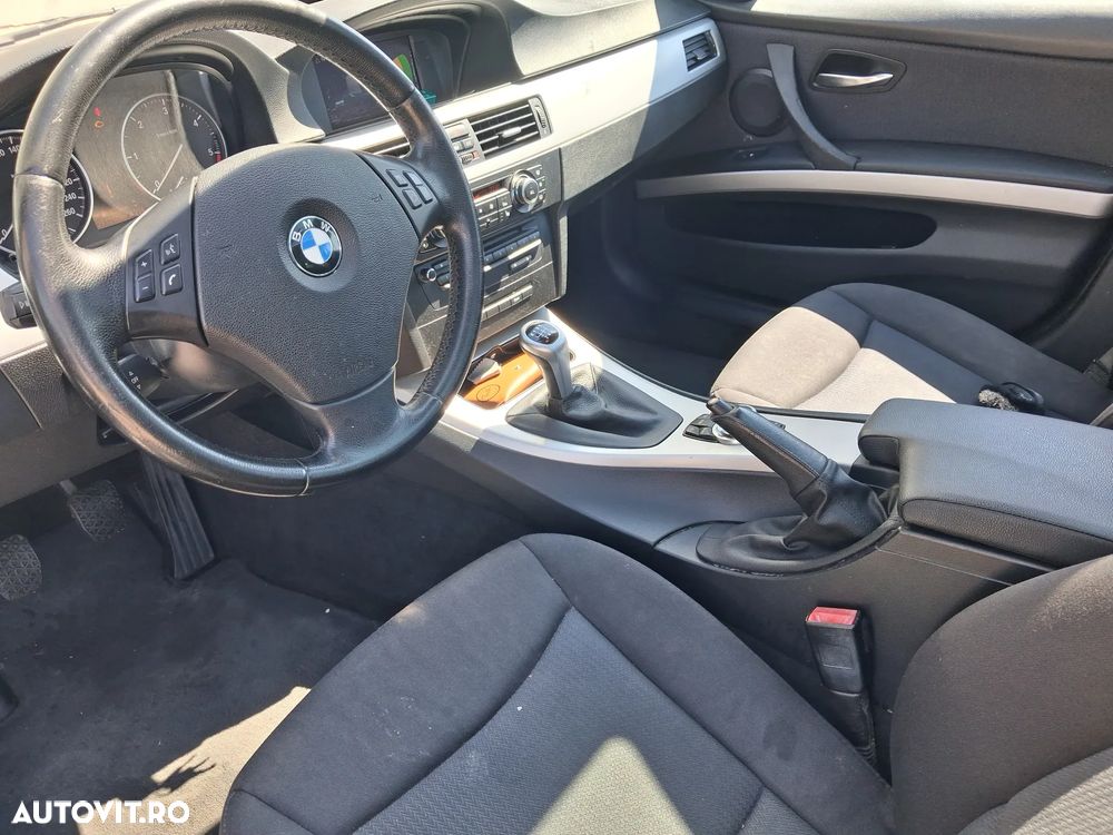 BMW Seria 3 320d - 3