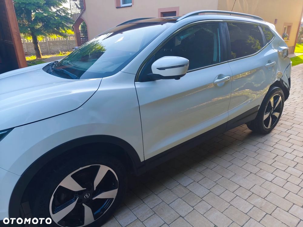 Nissan Qashqai 1.5 dCi N-Connecta - 12