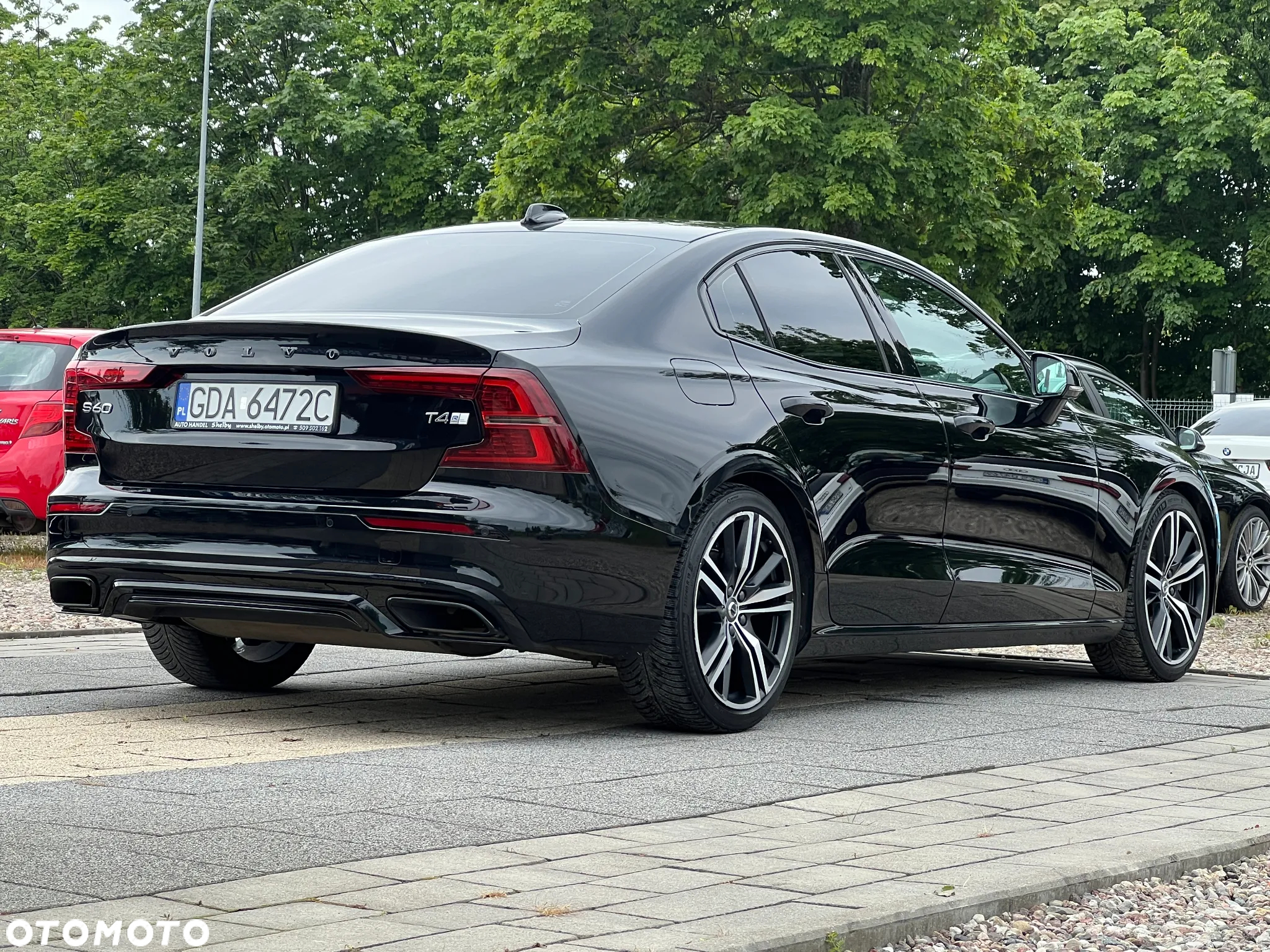 Volvo S60 T4 R-Design - 11