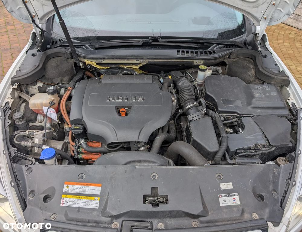 Peugeot 508 RXH 2.0 HDi HYbrid4 - 37