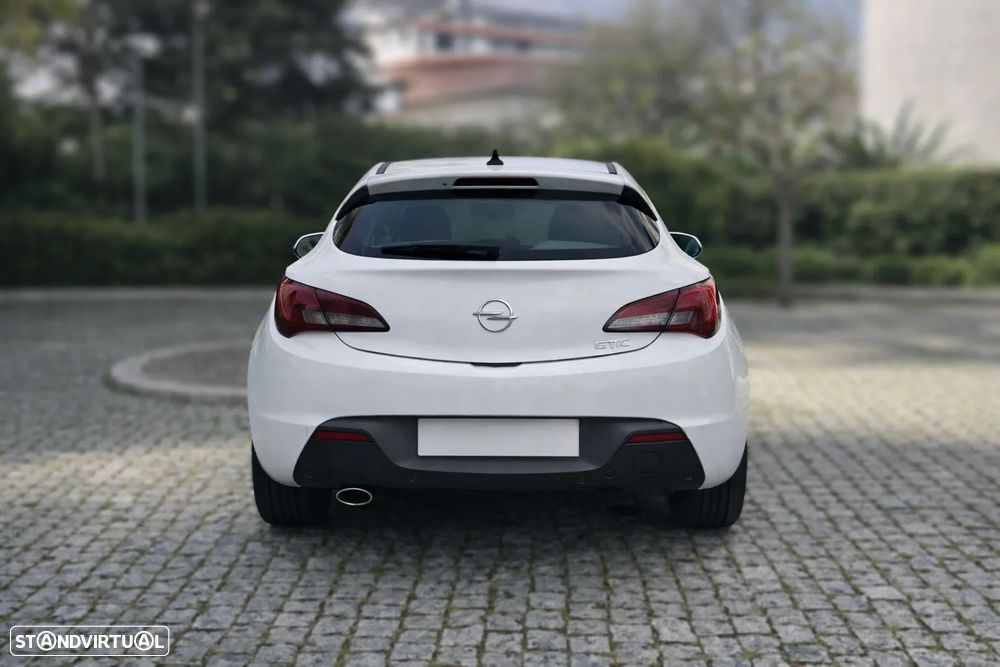 Opel Astra GTC - 6