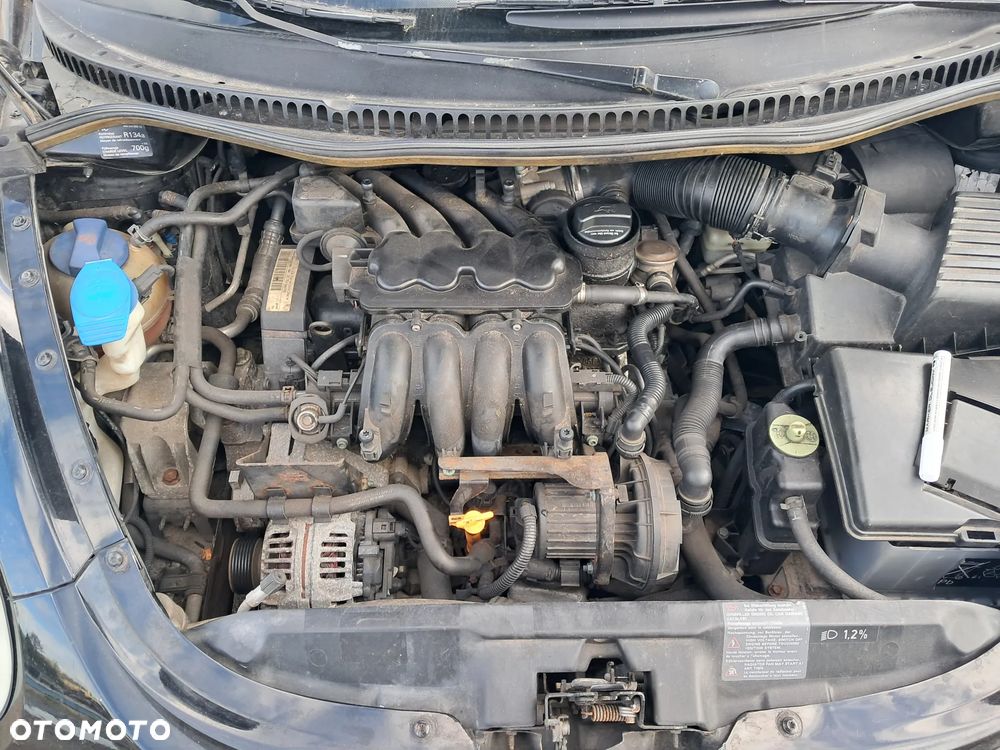 SILNIK SŁUPEK VW NEW BEETLE 1.6 8V KOD SILNIKA AWH - 4
