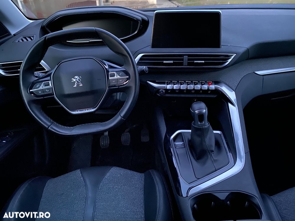 Peugeot 3008 PureTech 130 Stop & Start GPF Allure - 9