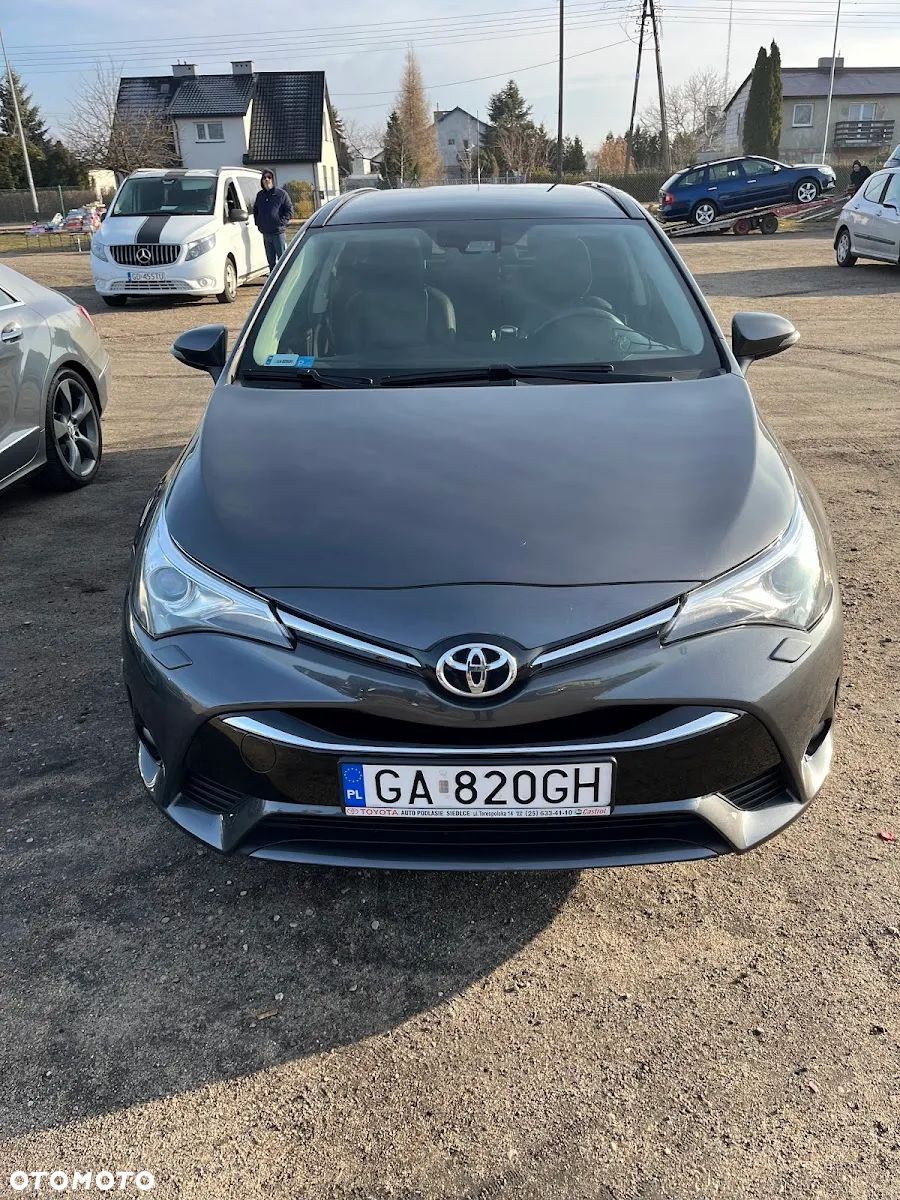Toyota Avensis 2.0 D-4D Prestige - 1