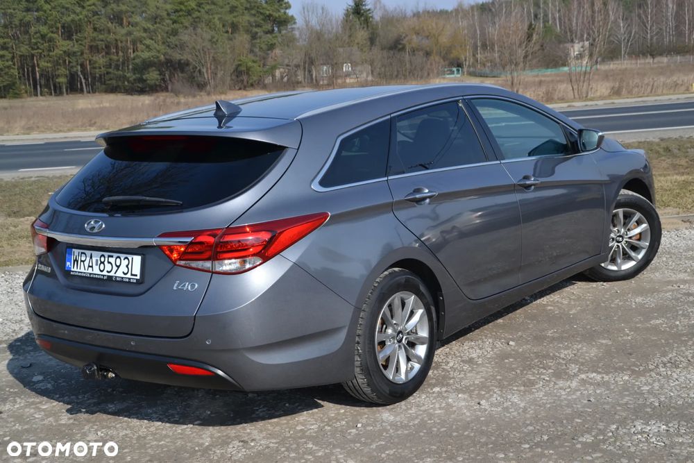 Hyundai i40 Kombi blue 1.6 Space - 15