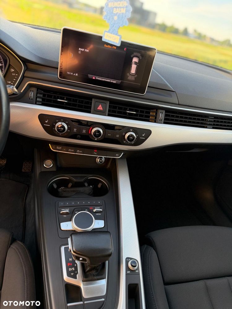 Audi A4 Avant 2.0 TDI S tronic - 10