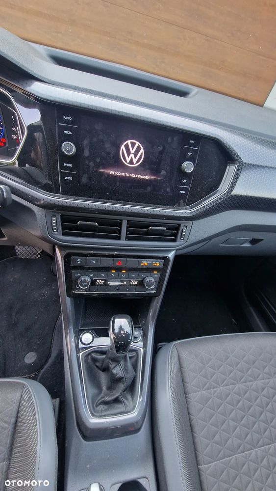 Volkswagen T-Cross - 14