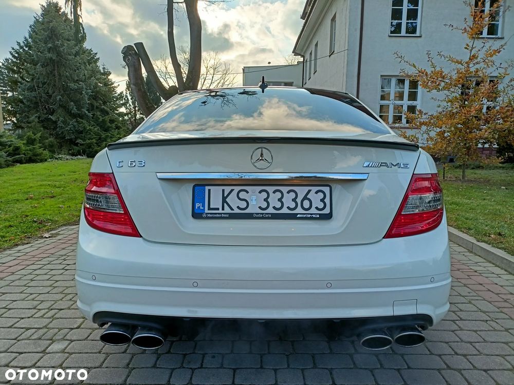 Mercedes-Benz Klasa C 63 AMG 7G-TRONIC SPORT EDITION - 11