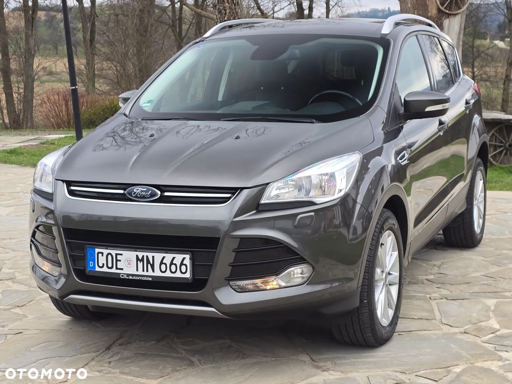 Ford Kuga 2.0 TDCi 2x4 Titanium - 5
