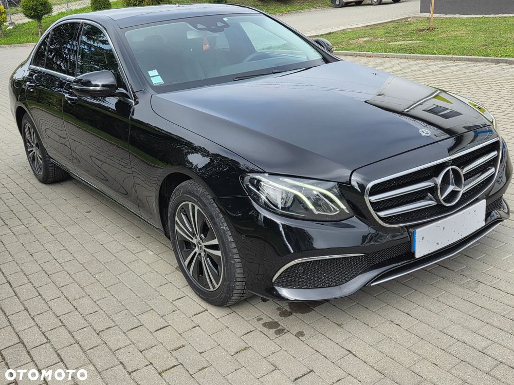 Mercedes-Benz Klasa E 220 d 4Matic T 9G-TRONIC - 6