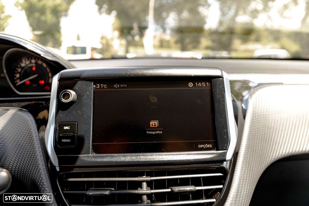 Peugeot 2008 1.6 BlueHDi Style - 20