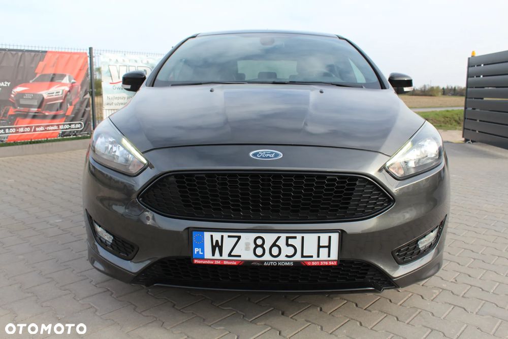 Ford Focus 1.0 EcoBoost Start-Stopp-System ST-LINE STYLE - 11