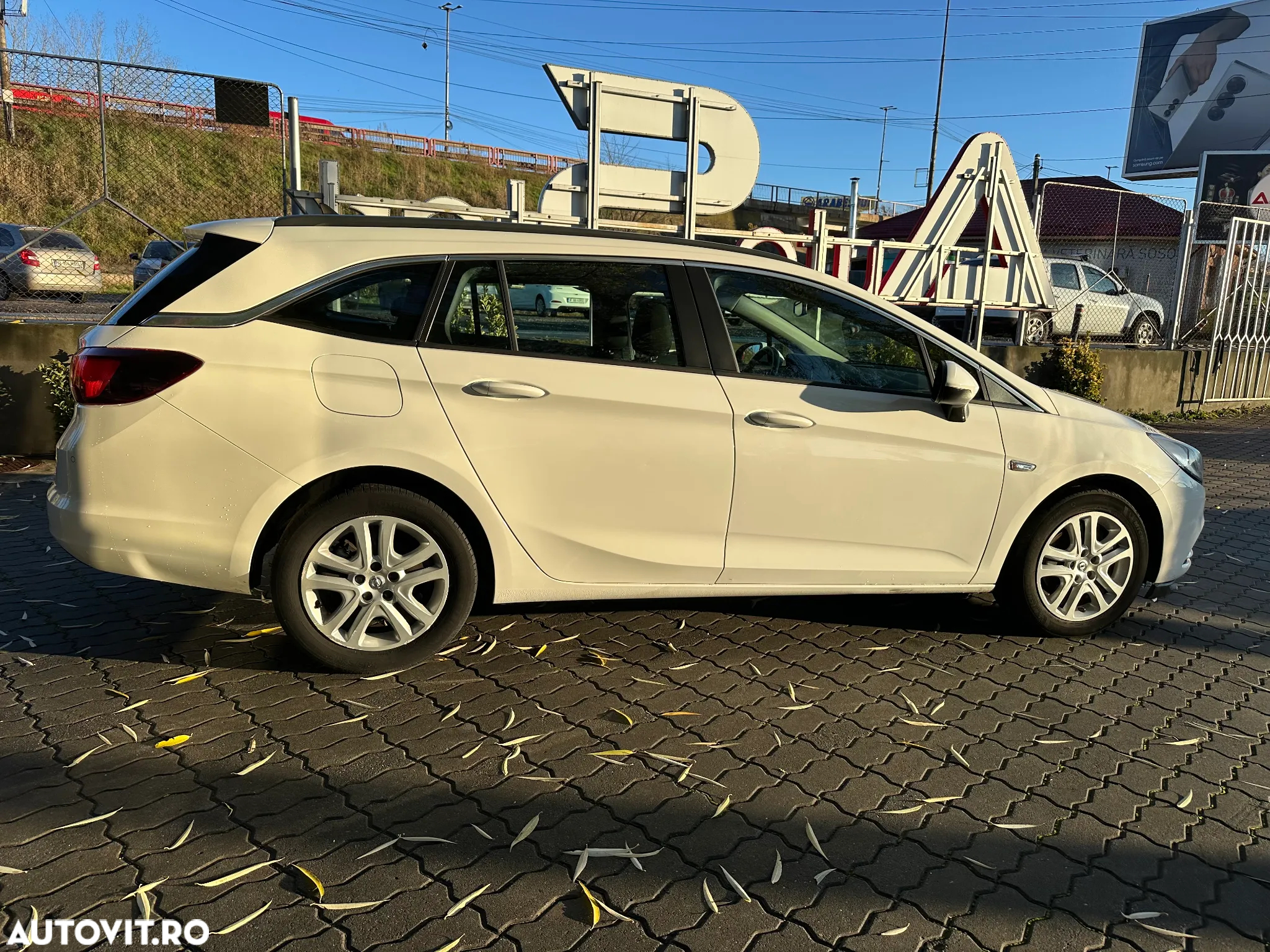 Opel Astra 1.6 D (CDTI) Sports Tourer Business - 14