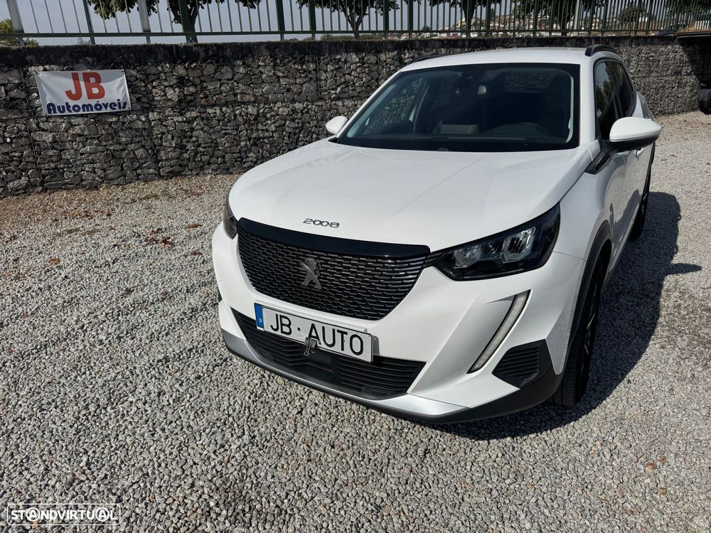 Peugeot 2008 1.2 PureTech Allure - 2