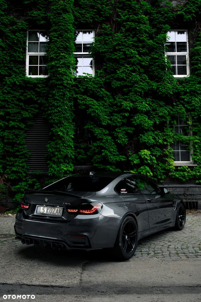 BMW M4 DKG - 11