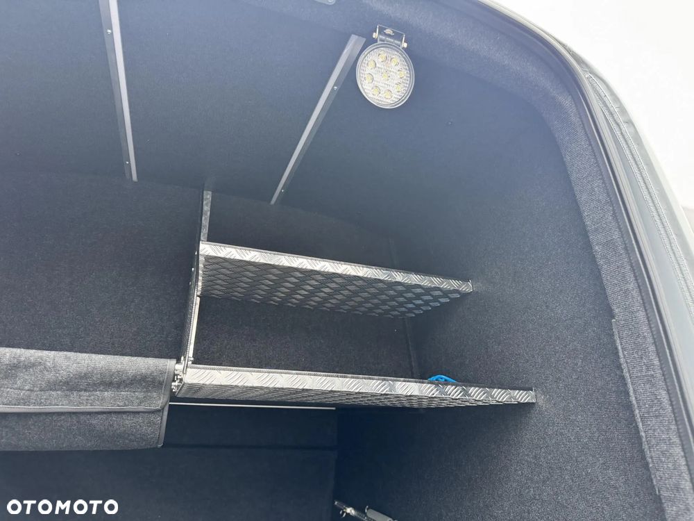 Mercedes-Benz Sprinter - 24