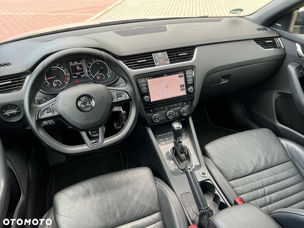 Skoda Octavia 2.0 TDI DSG RS - 15