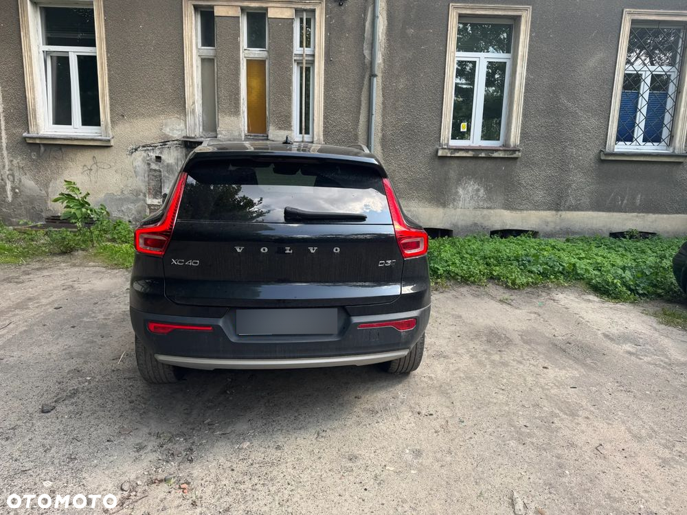 Volvo XC 40 D3 AWD Momentum - 12