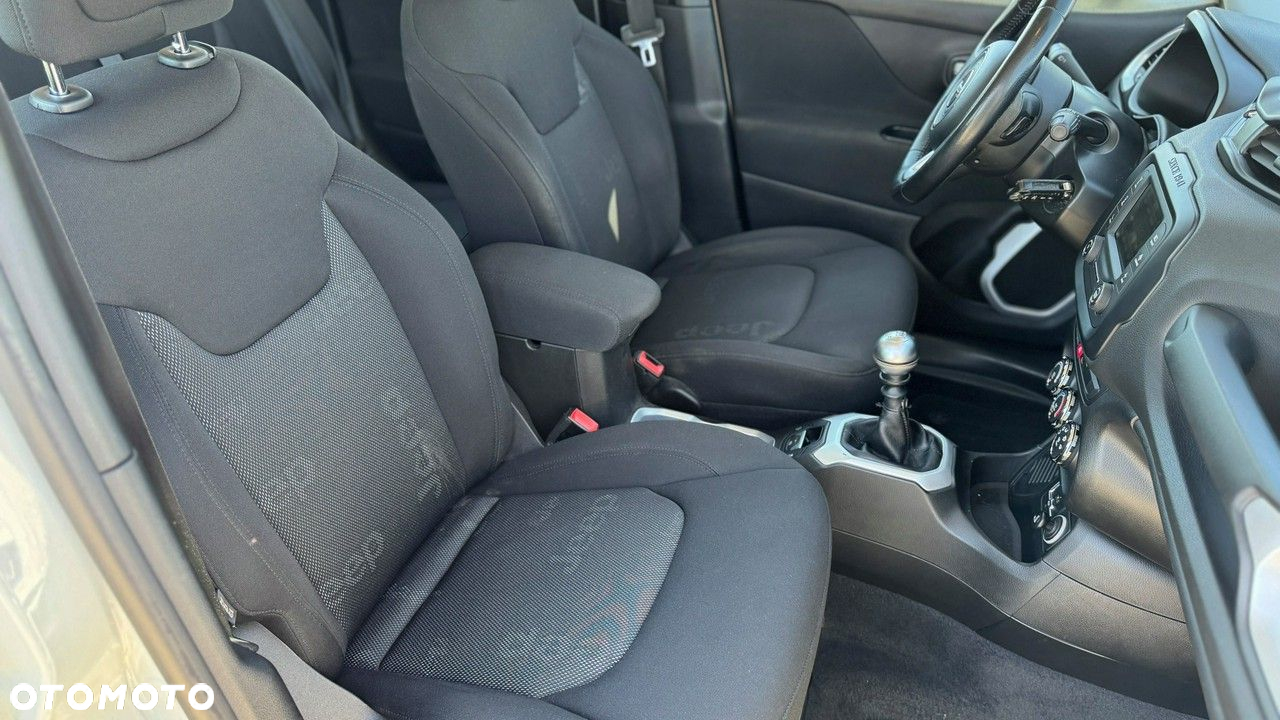 Jeep Renegade - 23