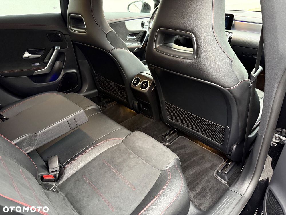 Mercedes-Benz CLA 220 AMG Line 7G-DCT - 18
