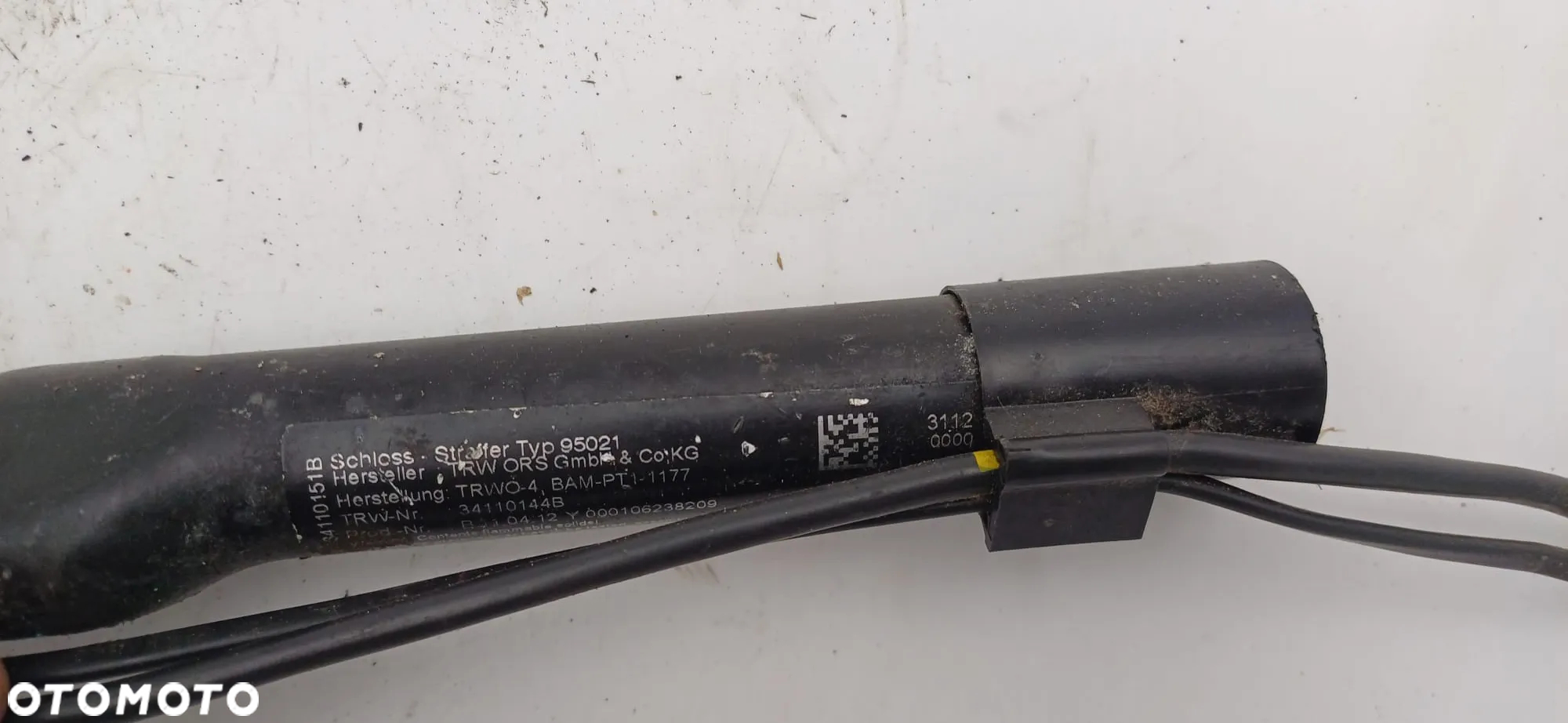 BMW E87 E90 E91 Napinacz Pasa Lewy Prawy Wpinka 33040941 - 6