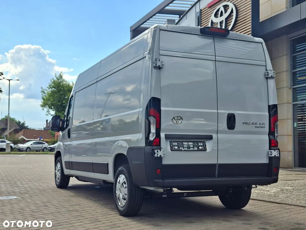 Toyota Proace Max BEV L3H2 110kWh 270KM Active - 4
