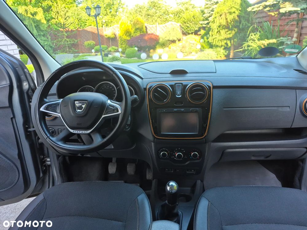 Dacia Lodgy SCe 100 Stepway - 7