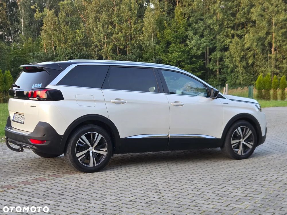 Peugeot 5008 - 8