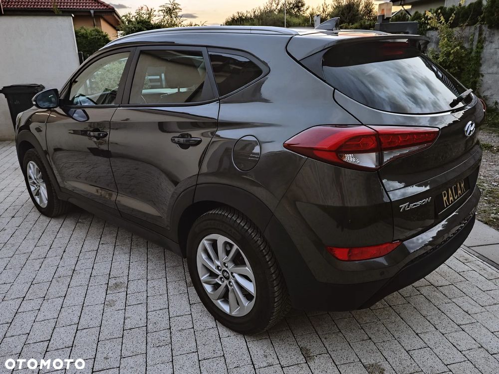 Hyundai Tucson 1.6 GDI BlueDrive Design 2WD - 33