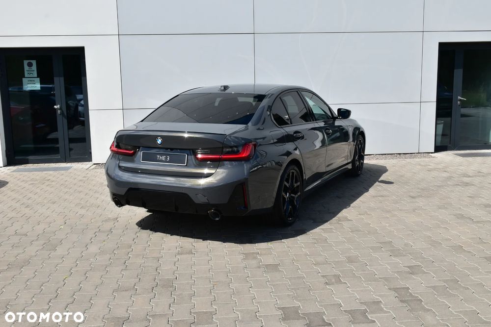 BMW Seria 3 330i xDrive M Sport - 3