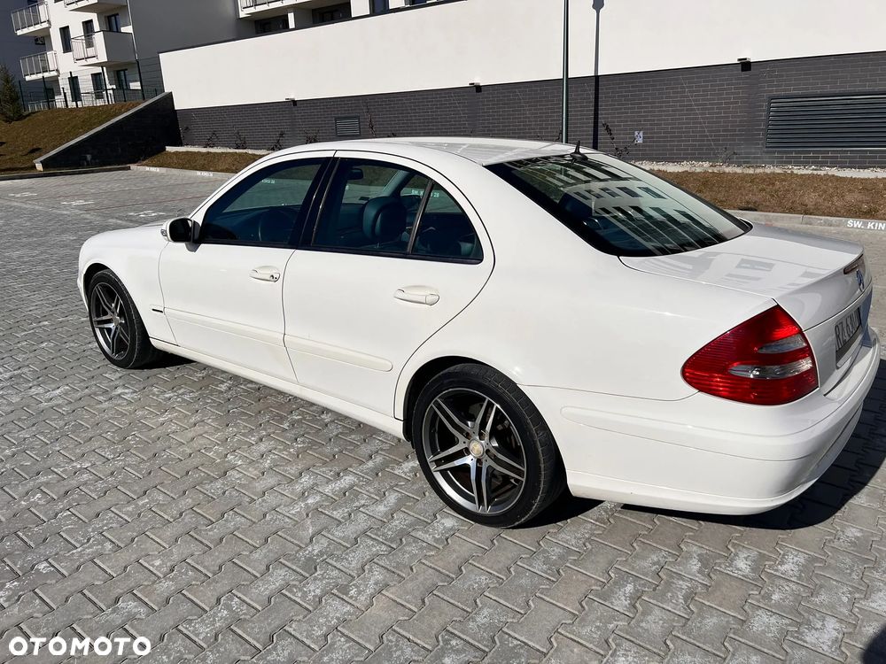 Mercedes-Benz Klasa E 280 CDI T Elegance - 20