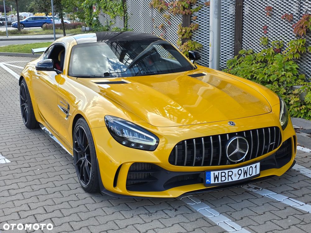 Mercedes-Benz AMG GT R - 24