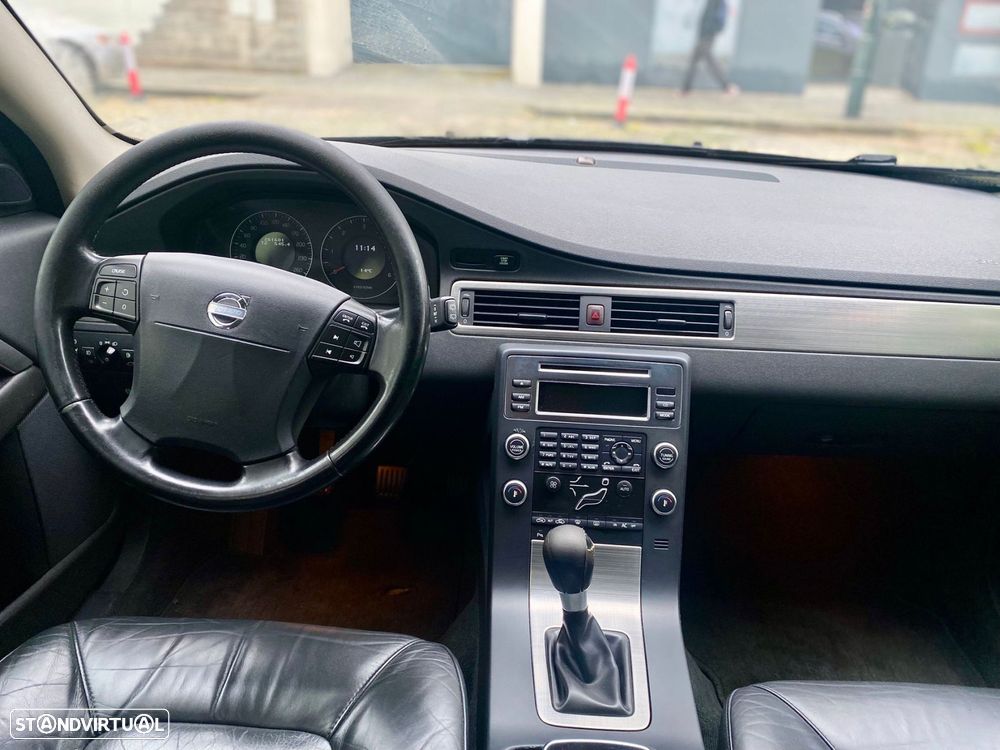 Volvo V70 2.0 D Momentum - 14